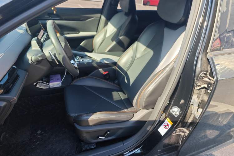 Used CHANGAN UNI-V 2022 1.5T Prestige Version