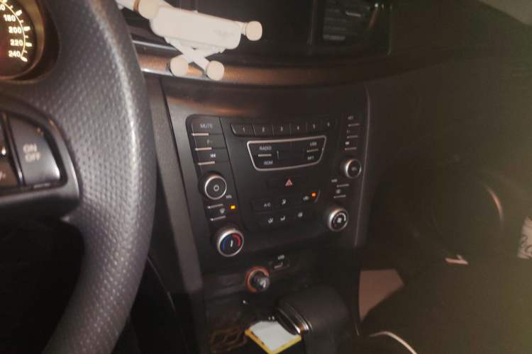 Used Bestune B50 2016 1.6L automatic comfort version
