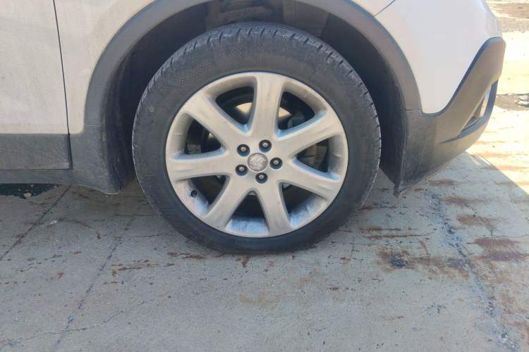 Used Buick Encore 2015 1.4T Automatic Two-Wheel Drive Urban Elite Version