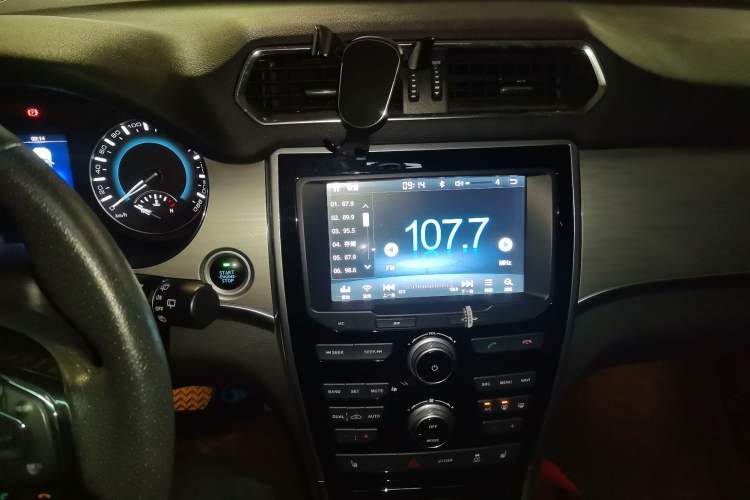 Used Haval H2 2016 Red-Label 1.5T Automatic Two-Wheel Drive Luxury Model