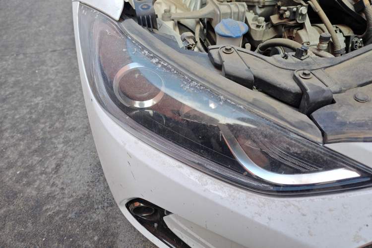 Used Hyundai Elantra (6th Generation / Lingdong) 2018 1.6L Automatic 15th Anniversary Special Edition Right Front Headlight