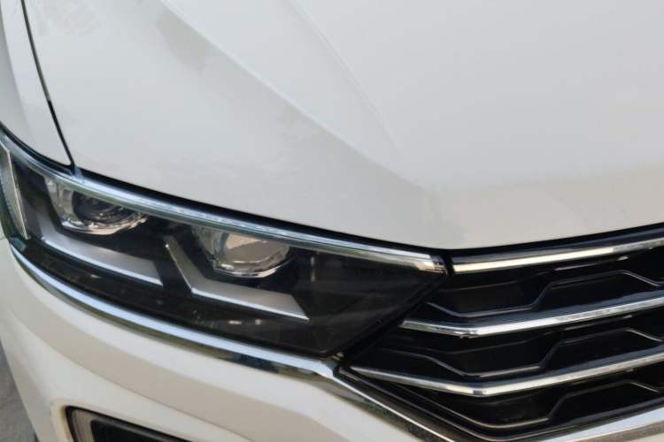 Used Volkswagen T-ROC 2018 230TSI DSG Two-Wheel Drive Advanced Version China V Standard