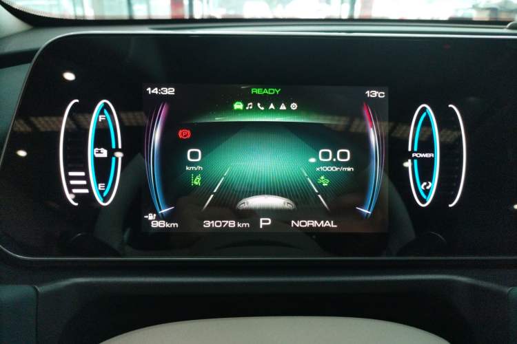 Used ORA Good Cat 2023 401 km Standard Range Prestige Version Lithium Iron Phosphate Instrument Cluster