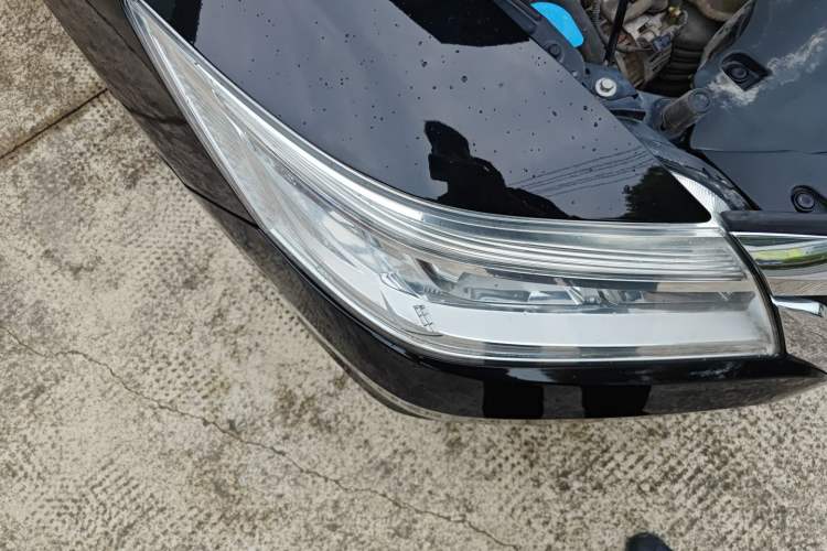 Used Honda Crider 2017 1.8L CVT Luxury Special Edition Right Front Headlight