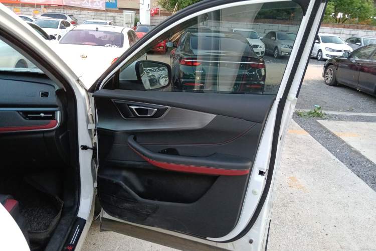 Used Chery Tiggo 5x 2021 Superhero Edition 1.5L CVT Luxury Model
