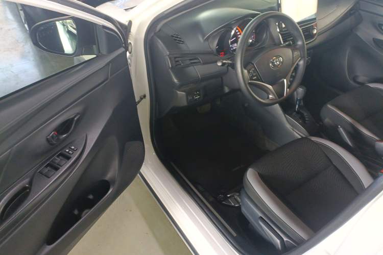 Used Toyota YARiS L Zhi Xuan 2022 X-Trail 1.5L CVT Leading PLUS Edition
