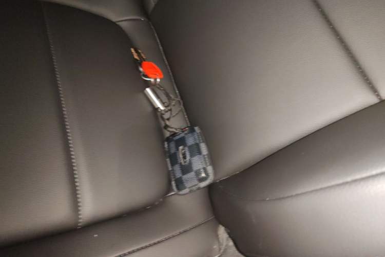 Used Jaguar XFL 2022 XFL 2.0T P200 Two-Wheel-Drive Elite Luxury Edition Vehicle Key