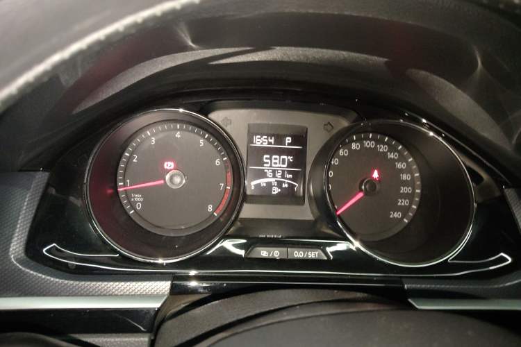 Used Volkswagen C-TREK 2017 1.6L Automatic Comfort Model
