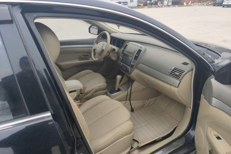 Used Nissan Sylphy 2012 Classic 1.6 XL Automatic Luxury Edition