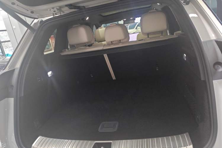 Used Li Auto L6 2024 Pro Model Trunk