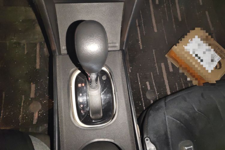 Used Nissan Sylphy 2018 Classic 1.6XE CVT Comfort Edition Gear Lever