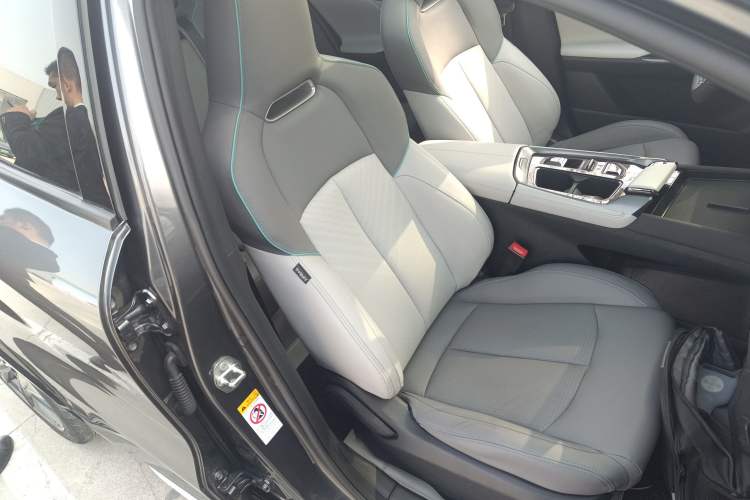 Used CHANGAN UNI-T 2023 Second-Generation 1.5T Prestige Model
