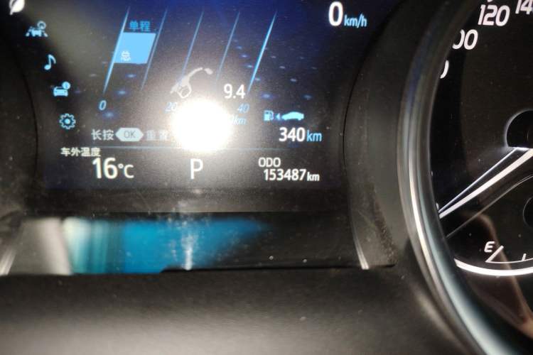 Used Toyota Camry 2018 2.0G Luxury Edition
