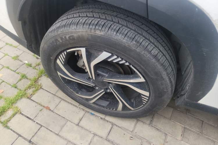 Used Geely Auto Emgrand X7 Sport 2024 1.5TD Dragon Edition Right Rear Wheel Hub