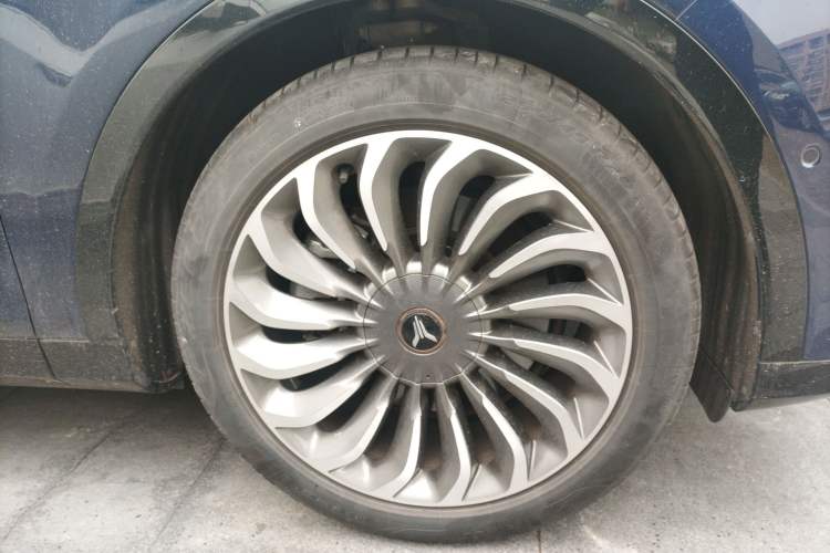 Used VOYAH FREE 2021 Four-Wheel Drive Standard Range-Extended Version
