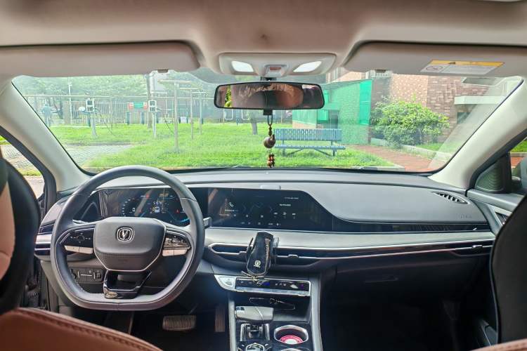 Used CHANGAN Eado 2022 PLUS Blue Whale NE 1.4T GDI DCT Prestige Edition Headliner