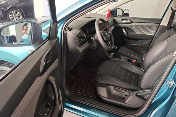 Used Volkswagen Tharu 2021 280TSI Two-Wheel Drive Trend Edition Driver Seat