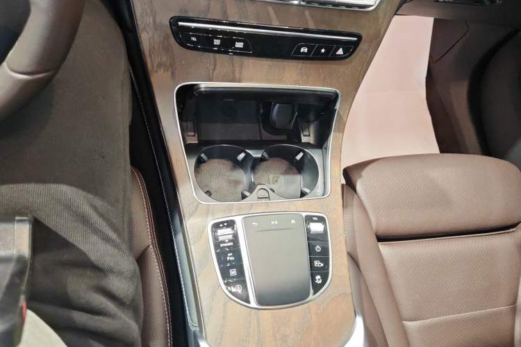 Used Mercedes-Benz GLC 2021 GLC 260 L 4MATIC Luxury Model
