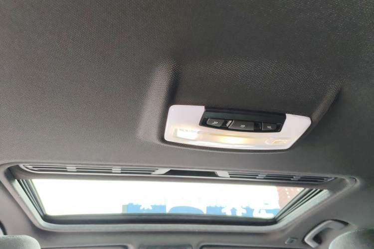 Used BMW 3 Series 2017 320i M Sport Headliner