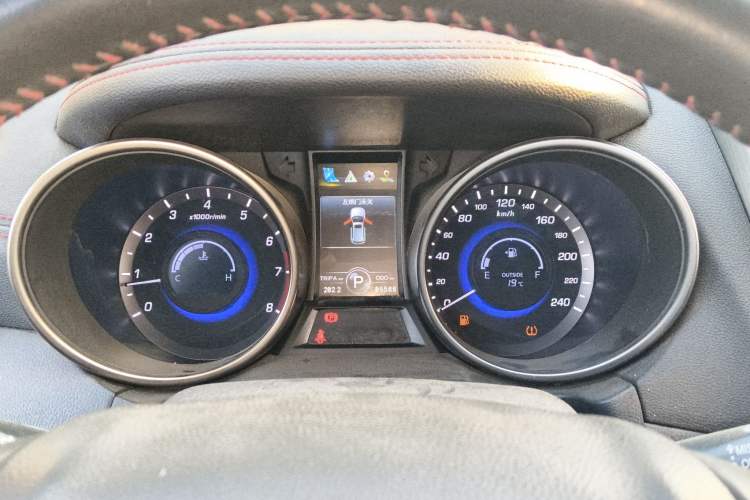 Used Changan CS75 2017 Shangkui Edition 1.5T Automatic Fengyue Model