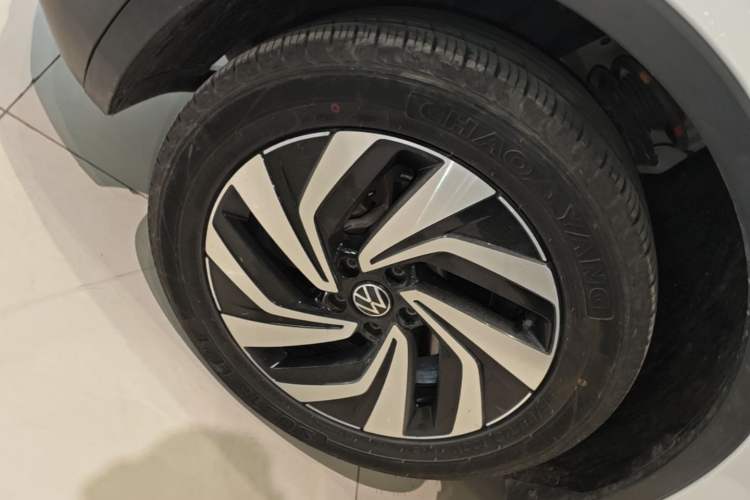 Used Volkswagen Tiguan L 2022 330TSI Automatic Two-Wheel Drive Comfort Edition Left Front Wheel Hub