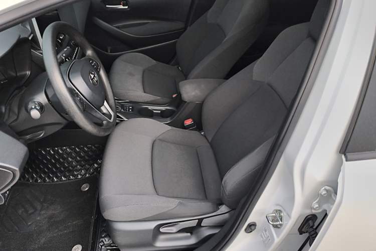 Used Toyota Levin 2021 185T CVT Luxury Edition Left Front Seat