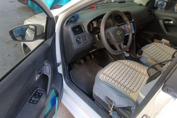 Used Volkswagen Polo 2018 1.5L Manual Drive-Comfort Model Driver Seat