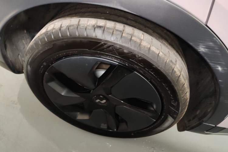 Used ONVO L60 2024 85 kWh Rear-Drive Version
