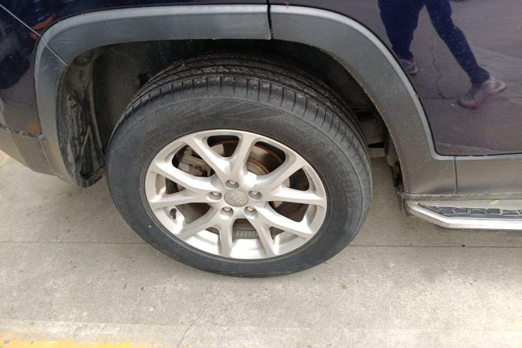 Used Jeep Cherokee 2017 2.4L Leading Edition
