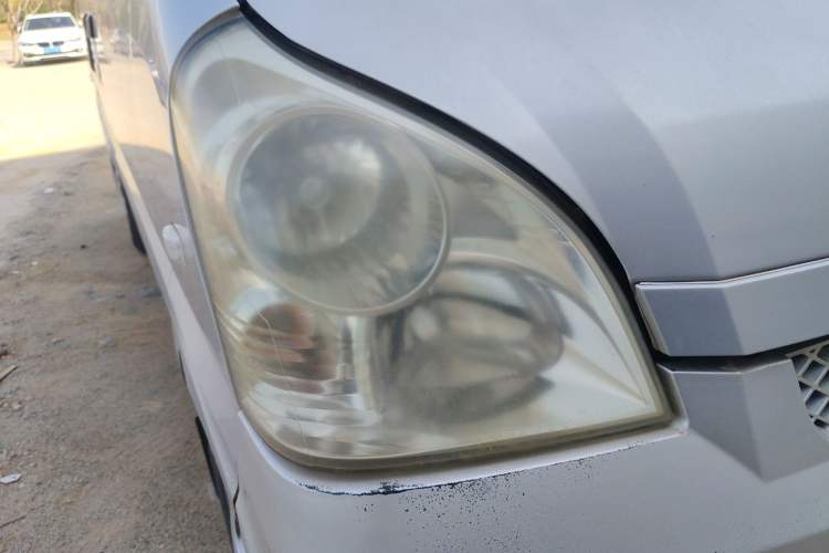 Used Wuling Rongguang 2014 1.2L S Base Model Right Front Headlight