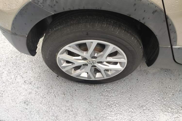 Used Volkswagen Polo 2014 1.6L Cross Polo Automatic
