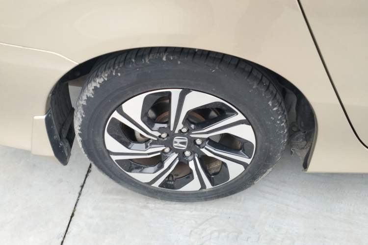 Used Honda Crider 2016 1.8L CVT Luxury Edition
