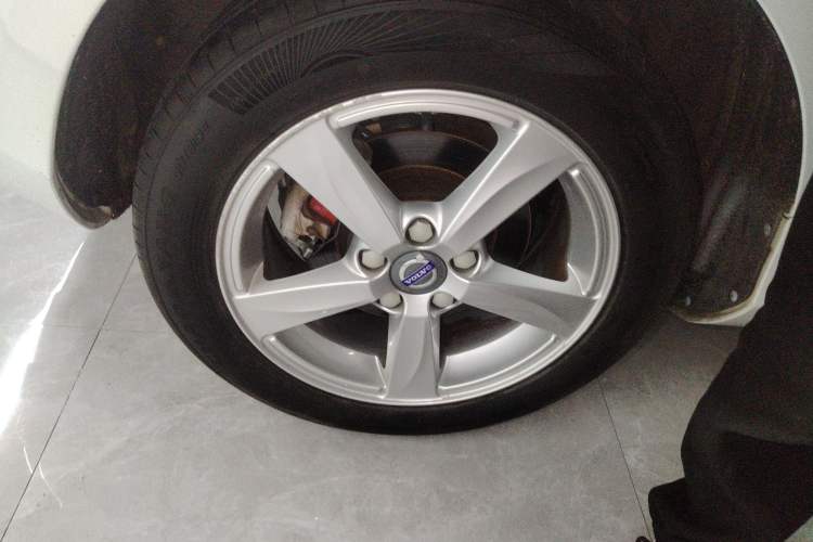 Used Volvo V40 2016 T3 Zhiyi Edition
