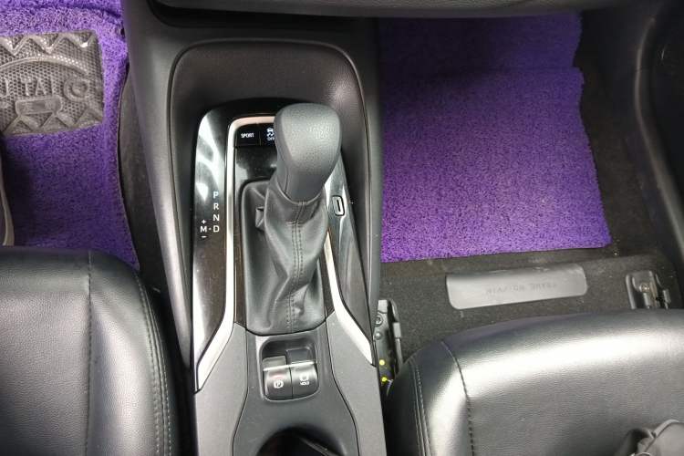 Used Toyota Corolla 2022 TNGA 1.5L CVT Pioneer Edition Gear Lever