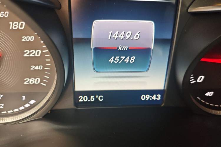 Used Mercedes-Benz GLC 2018 Facelifted GLC 260 4MATIC Dynamic Edition
