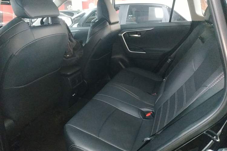 Used Toyota Wildlander 2023 2.0L CVT Four-Wheel Drive Luxury PLUS Edition
