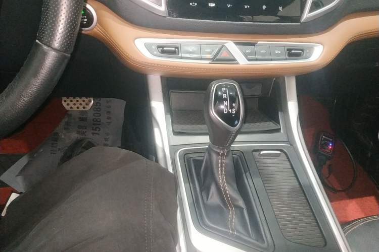 Used Geely Auto Vision X6 2018 1.4T CVT 4G Connected Luxury Version