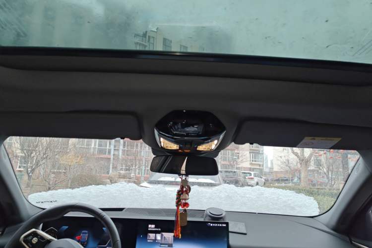 Used BMW 5 Series 2025 530Li Luxury Edition M Sport Package Headliner