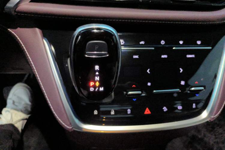 Used Buick GL8 2022 Avenir Aivia Six-Seat Deluxe Edition