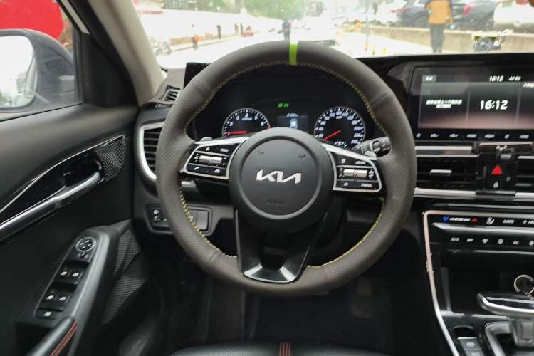 Used Kia KX3 2021 1.5L CVT Trend Edition Steering Wheel