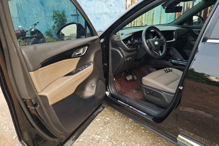 Used Buick Envision 2022 Encore Plus 652T Five-Seat Luxury Model Driver Seat