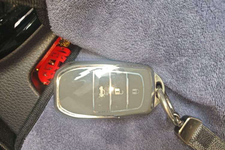 Used Toyota Corolla Hybrid E+ 2019 1.8L E-CVT Leading Edition Vehicle Key