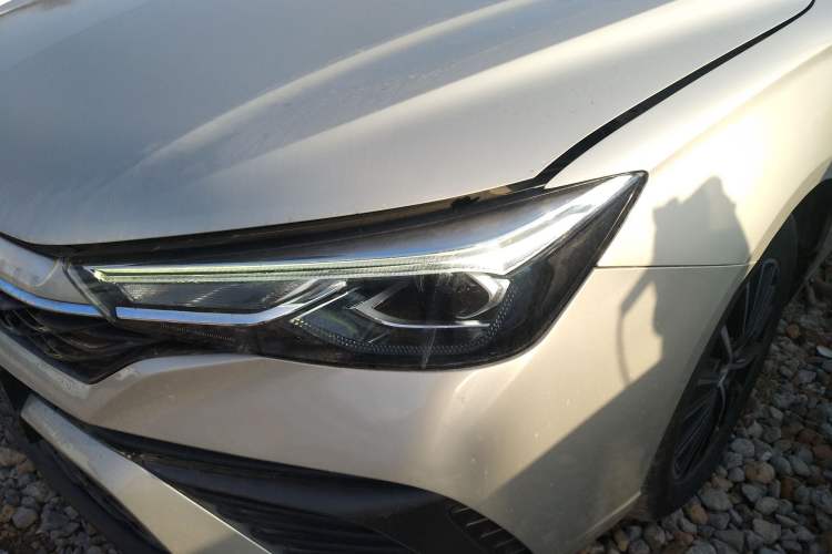 Used Roewe i5 2021 1.5L CVT Diamond Edition
