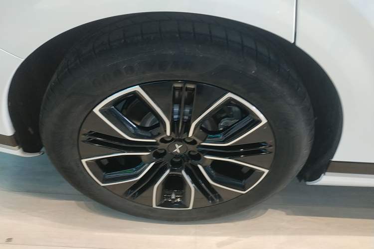 Used XPeng G9 2025 625 Long-Range Max