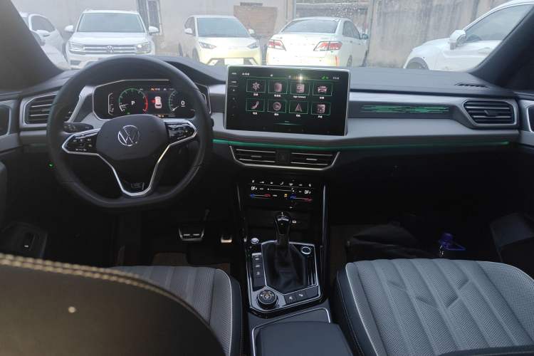 Used Volkswagen Tayron 2023 380TSI Four-Wheel Drive R-Line Pro Smart Edition
