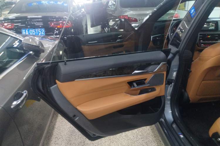 Used BMW 6 Series GT 2018 630i M Sport Package