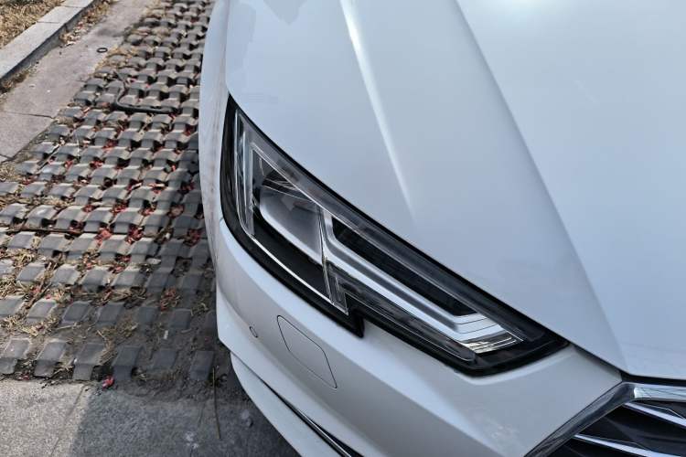 Used Audi A4L 2019 40 TFSI Ambition China VI
