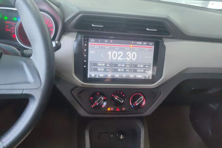 Used Wuling Hongguang 2021 1.5L Revised S Standard Version Hydraulic-Power-Assisted LAR
