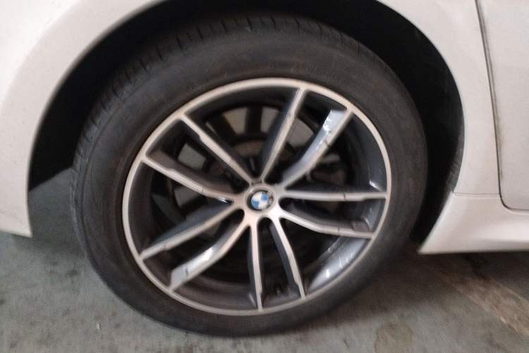 Used BMW 5 Series 2022 Second Facelift 525Li M Sport Package