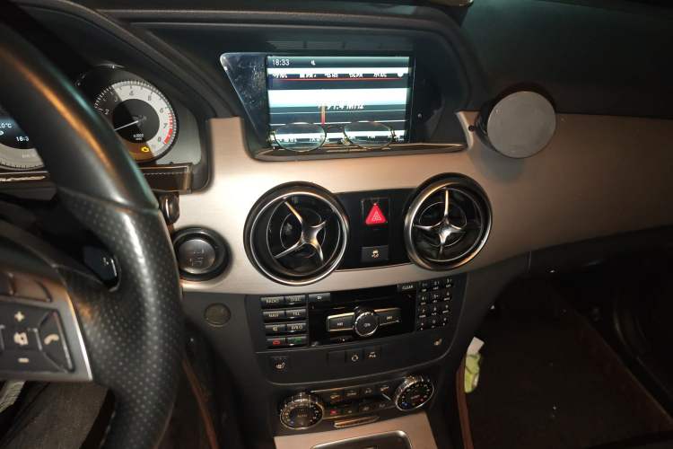 Used Mercedes-Benz GLK-Class 2015 GLK 300 4MATIC Fashion Edition Ultimate Version